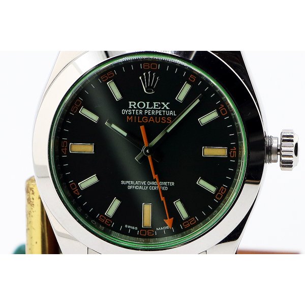 ロレックス　１１６４００ＧＶ　ミルガウス　黒文字盤　グリーンガラス　表面拡大