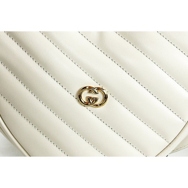 グッチ　インターロッキングG ショルダーバック 751628 525040 ホワイト　表面拡大