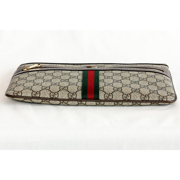 グッチ　オフィディア クラッチバック 517551 2184 ベージュ　底