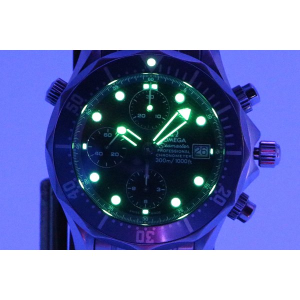 オメガ　シーマスタープロ　クロノグラフ　２５９９．８０　紺文字盤　ライト