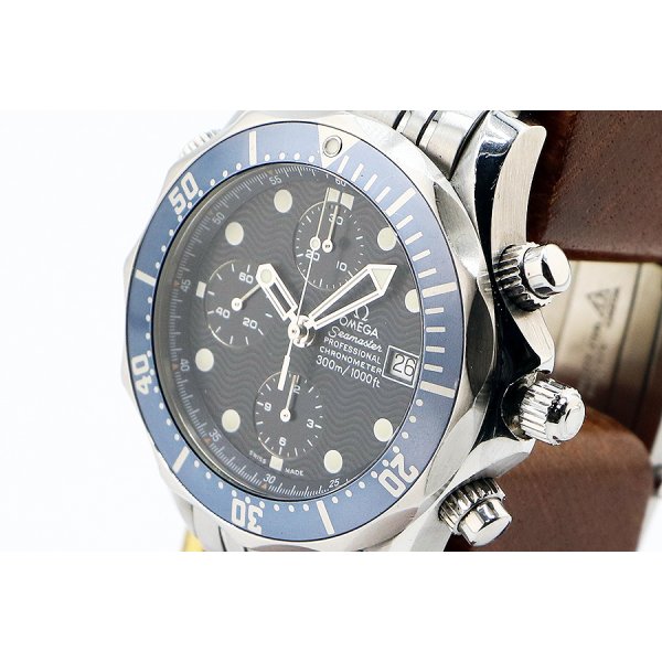オメガ　シーマスタープロ　クロノグラフ　２５９９．８０　紺文字盤　サイド拡大