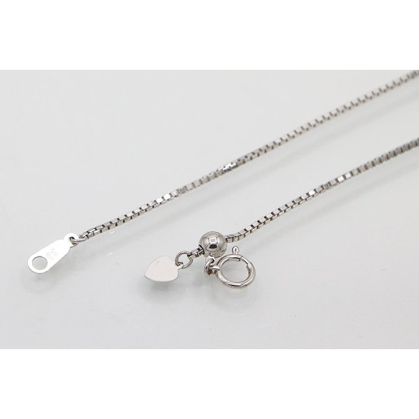 K18WG アレキサンドライトガーネットダイアイリペンダントネックレス 0.94ct 1.60ct 0.38ct 14.20g　留め具外したイメージ