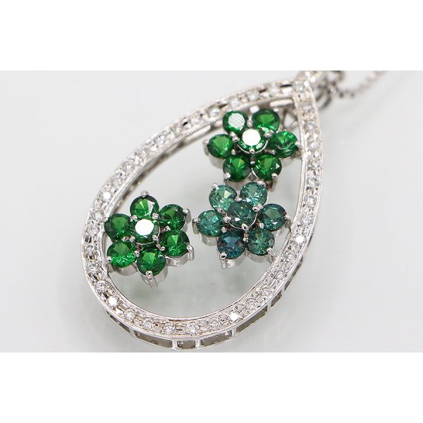 K18WG アレキサンドライトガーネットダイアイリペンダントネックレス 0.94ct 1.60ct 0.38ct 14.20g　拡大