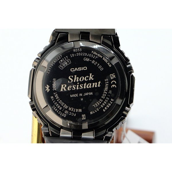 カシオ　Ｇショック　ＧＭ－Ｂ２１００ＢＰＣ　黒文字盤　レインボーインデックス　裏面拡大