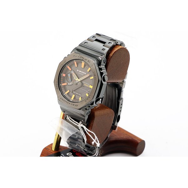 カシオ　Ｇショック　ＧＭ－Ｂ２１００ＢＰＣ　黒文字盤　レインボーインデックス　サイド