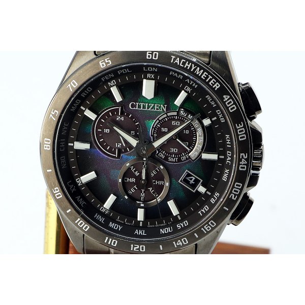 シチズン　コレクション　レイヤーオブタイム　ＣＢ５８７８－５６Ｅ　積層文字盤　表面拡大