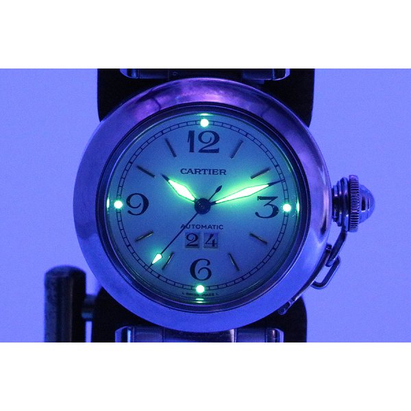 カルティエ　パシャＣ　ビックデイト　Ｗ３１０４４Ｍ７　白文字盤　ライト
