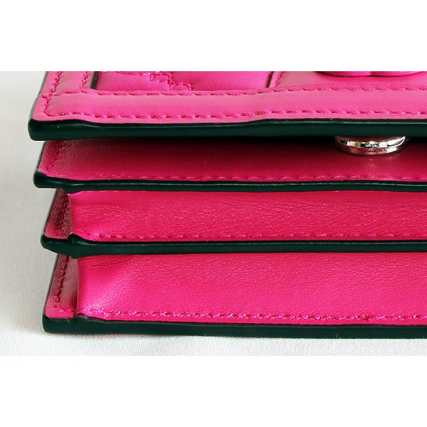 グッチ　2WAYミニショルダーバック 723777 1147 ピンク　底拡大