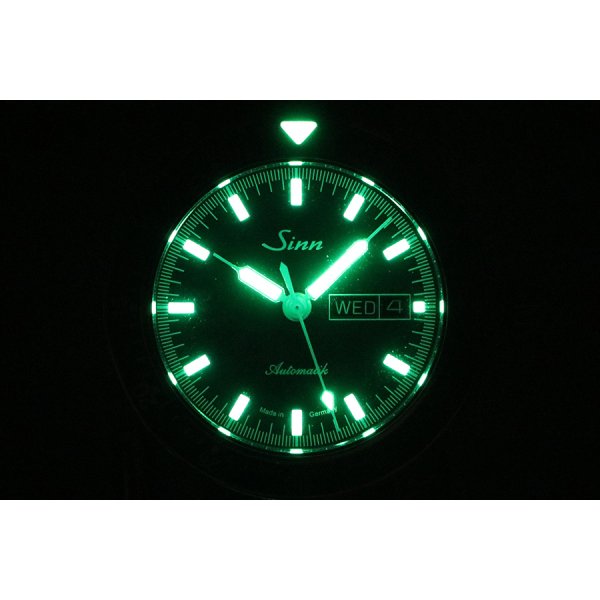 ジン　パイロットウォッチ　１０４　ＳＴ．ＳＡ　黒文字盤　ライト暗闇