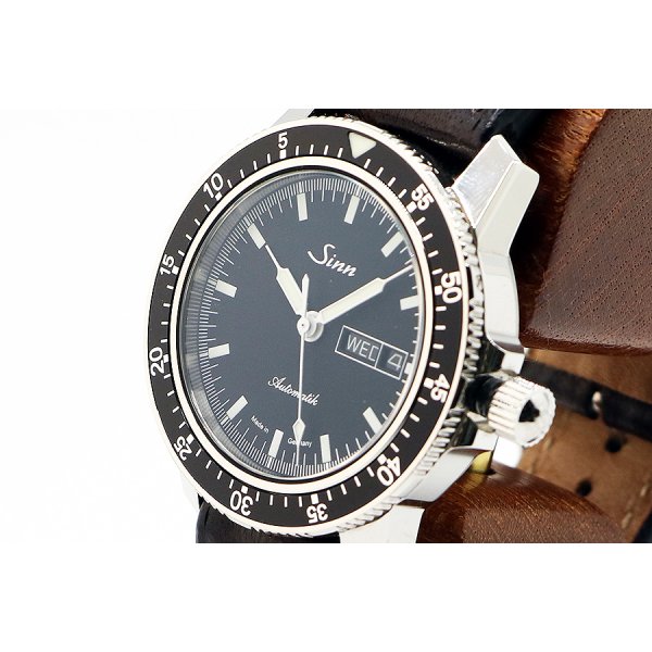 ジン　パイロットウォッチ　１０４　ＳＴ．ＳＡ　黒文字盤　サイド拡大