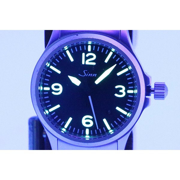 ジン　６５６　黒文字盤　ライト