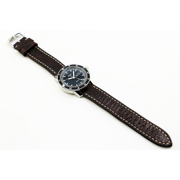 ジン　パイロットウォッチ　１０４　ＳＴ．ＳＡ　黒文字盤　革ベルト状態　表面