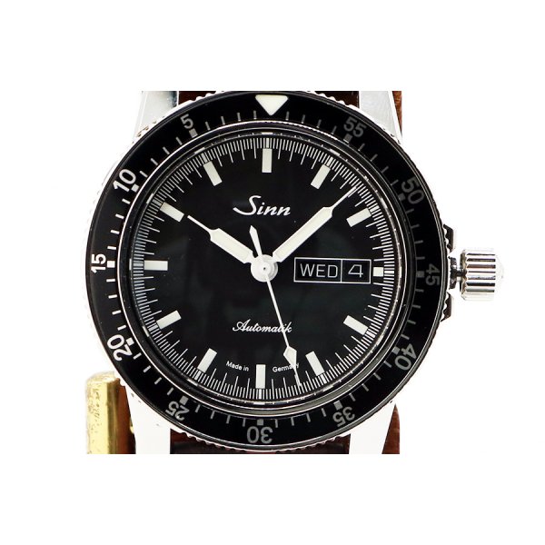 ジン　パイロットウォッチ　１０４　ＳＴ．ＳＡ　黒文字盤　表面拡大