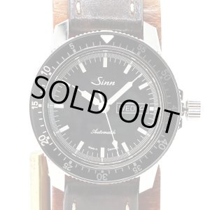 画像: ジン パイロットウォッチ 104 ST.SA 黒文字盤