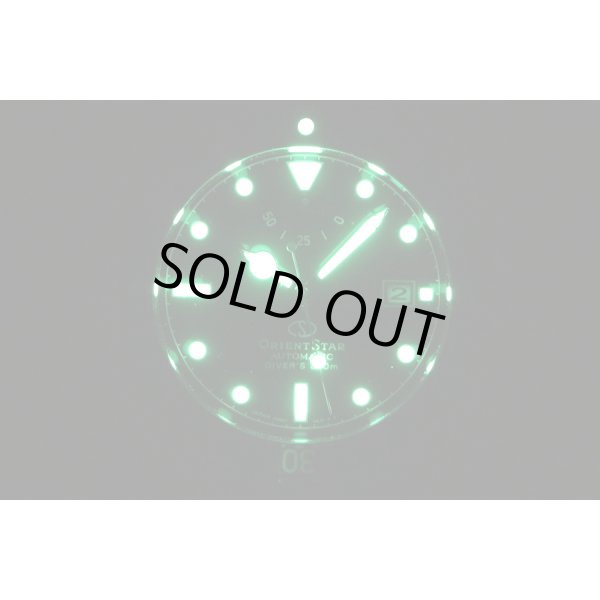 オリエントスター　スポーツダイバー１９６４　ＲＫ－ＡＵ０６０１Ｂ　黒文字盤　ライト暗闇