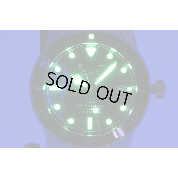 オリエントスター　スポーツダイバー１９６４　ＲＫ－ＡＵ０６０１Ｂ　黒文字盤　ライト