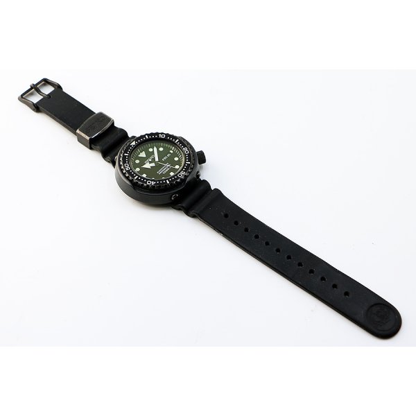 セイコー　マリンマスター１０００ｍ　ＳＢＢＮ０２５　黒文字盤 ７Ｃ４６－０ＡＨ０　ラバーベルト状態　表面