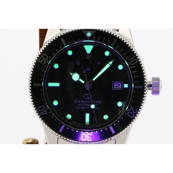 オリエントスター　スポーツダイバー１９６４　ＲＫ－ＡＵ０６０１Ｂ　黒文字盤　ライト
