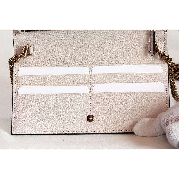 グッチ　インターロッキングG チェーンウォレット 746056 149 アイボリー　カードケース