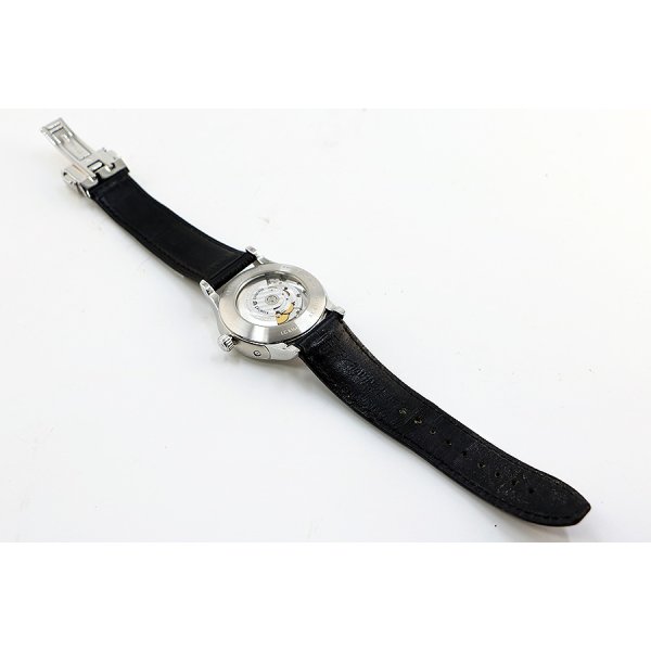 モーリス・ラクロア　レ・クラシック　ムーンフェイス　ＣＬ６１６８　白／紺文字盤　革ベルト状態　裏面