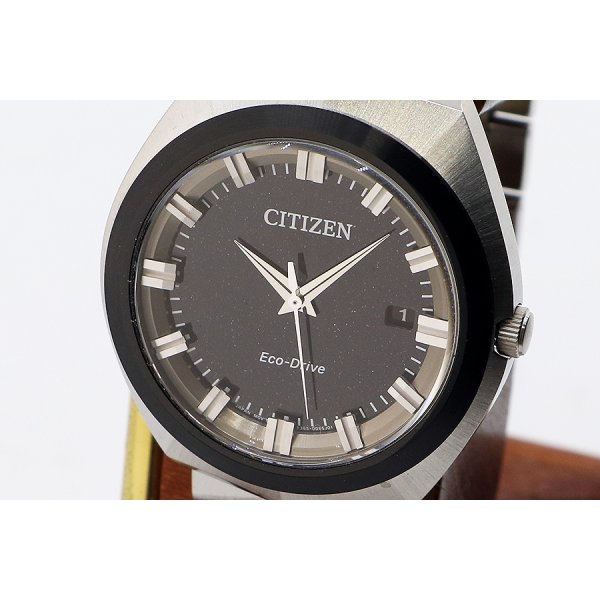 シチズン　クリエイティブラボ　ＢＮ１０１４－５５Ｅ　黒文字盤　表面拡大