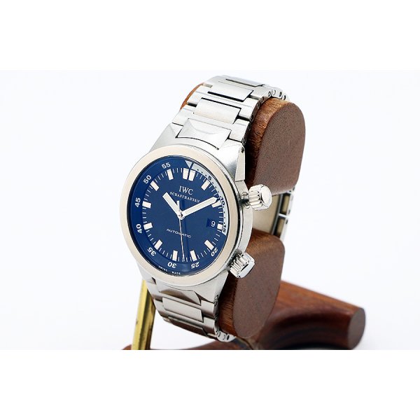 ＩＷＣ　アクアタイマー　ＩＷ３５４８０５　黒文字盤　２ツリューズ　サイド
