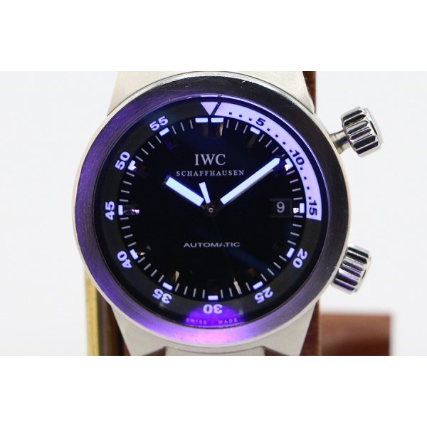 ＩＷＣ　アクアタイマー　ＩＷ３５４８０５　黒文字盤　２ツリューズ　ライト