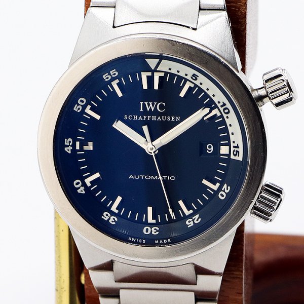 ＩＷＣ　アクアタイマー　ＩＷ３５４８０５　黒文字盤　２ツリューズ