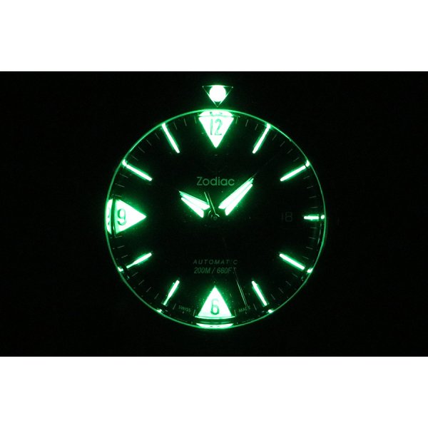 ゾディアック　スーパーシーウルフ５３　ＺＯ９２０１　黒文字盤　ライト暗闇