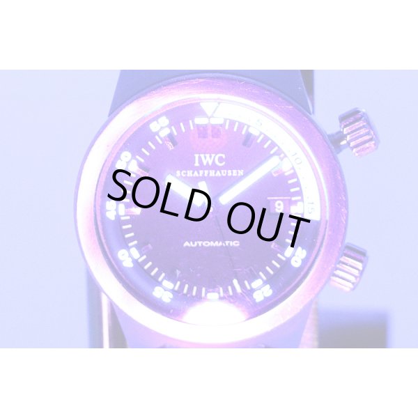 ＩＷＣ　アクアタイマー　ＩＷ３５４８０５　黒文字盤　２ツリューズ　ライト