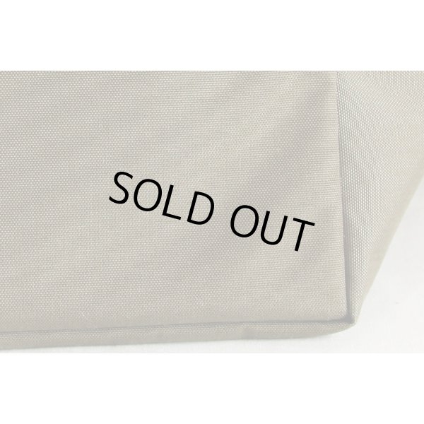 エルベシャプリエ　レザーハンドル舟型トートM 1407C トープ　底拡大