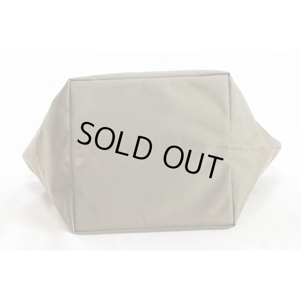 エルベシャプリエ　レザーハンドル舟型トートM 1407C トープ　底