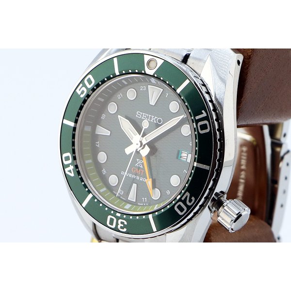 セイコー　プロスペックソーラーダイバーＧＭＴ　ＳＢＰＫ００１　緑文字盤　サイド拡大