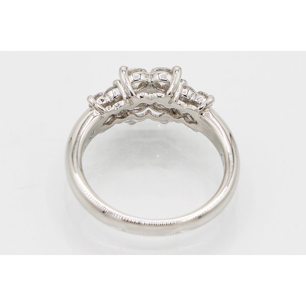タサキ　PT900 ダイアイリリング 0.87ct 6.10g　内側