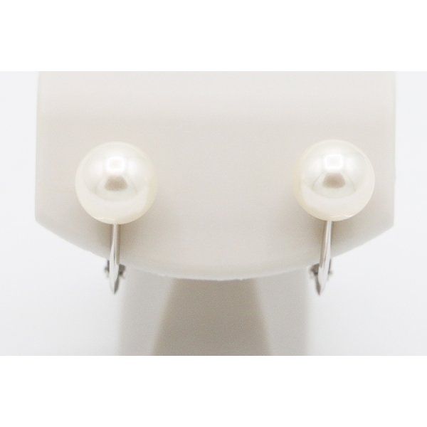 タサキ　K18WGイヤリング 8.0-8.5mm