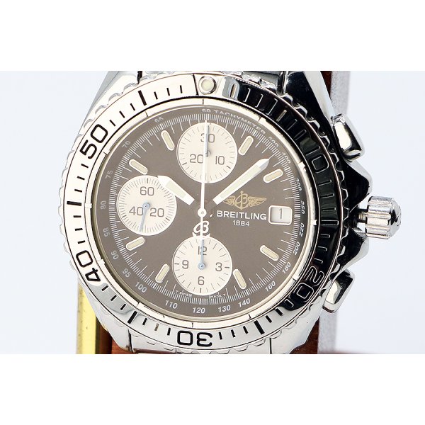 ブライトリング　クロノシャーク　Ａ１３０６１　黒文字盤　銀インダイアル　表面拡大