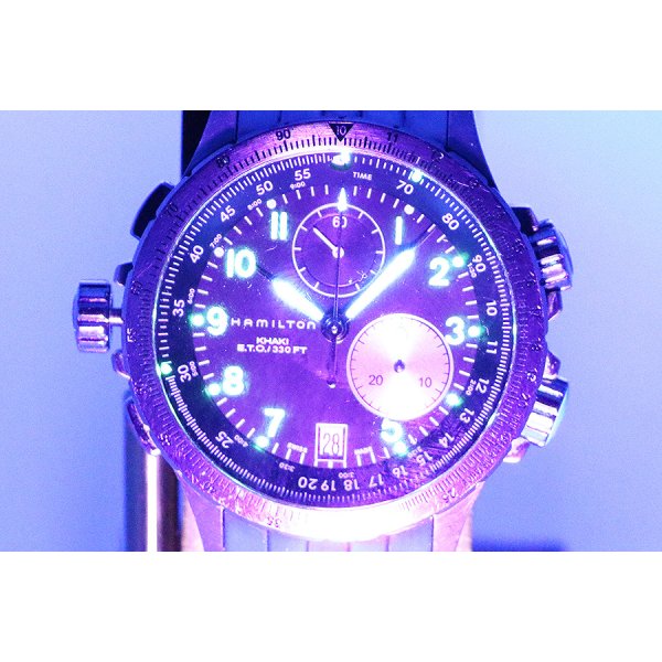 ハミルトン　カーキＥＴＯ　クロノグラフ　Ｈ７７６１２１　黒文字盤　ライト