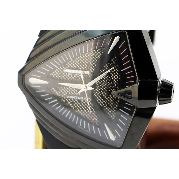 ハミルトン　ベンチュラＸＸＬ　Ｈ２４６１５０　黒文字盤　表面拡大