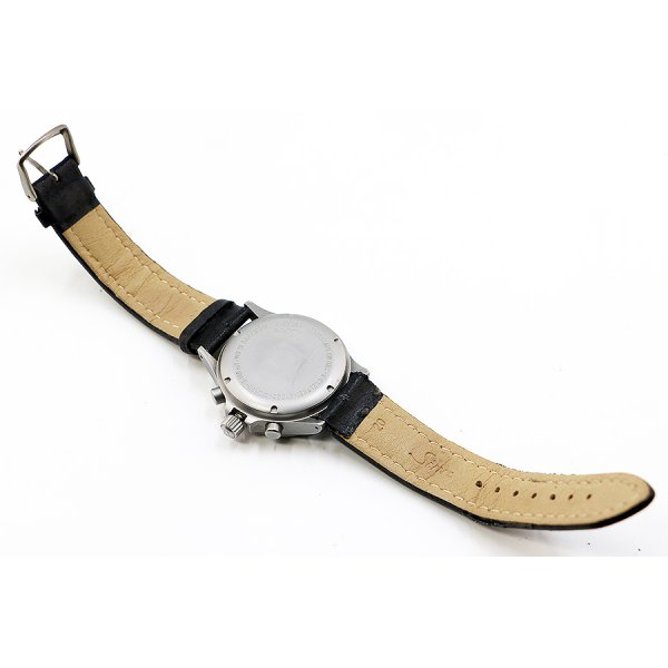 ７５６　クロノグラフ　黒文字盤　革ベルト状態　裏面