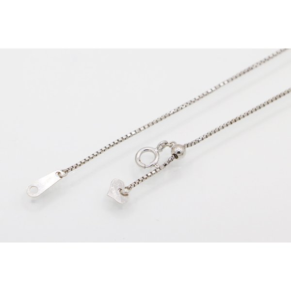 K18WG ダイアイリペンダントネックレス 0.22ct 5.60g　留め具外したイメージ