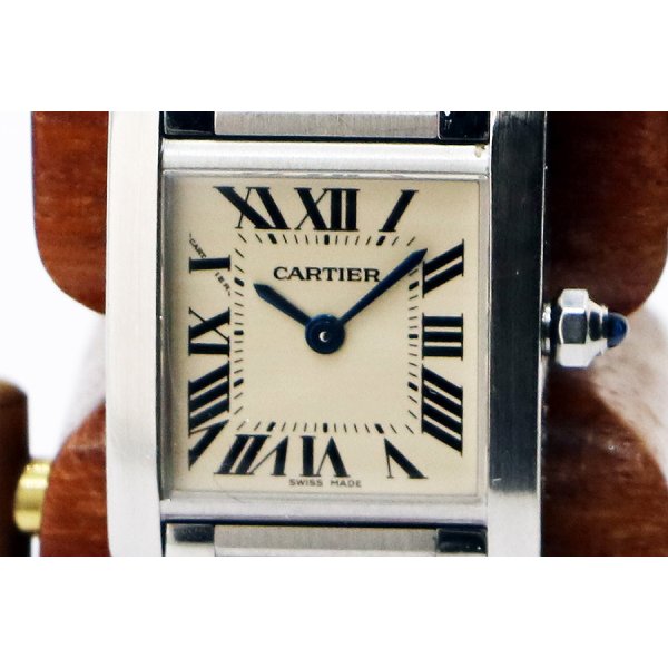 カルティエ　タンクフランセーズＳＭ　２３８４　白文字盤　表面拡大