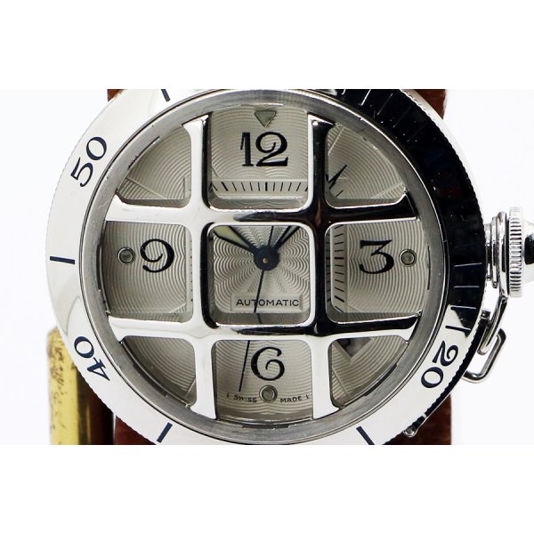 カルティエ　パシャ３８　コンベックスグリッド　Ｗ３１０５９Ｈ３　銀文字盤　表面拡大