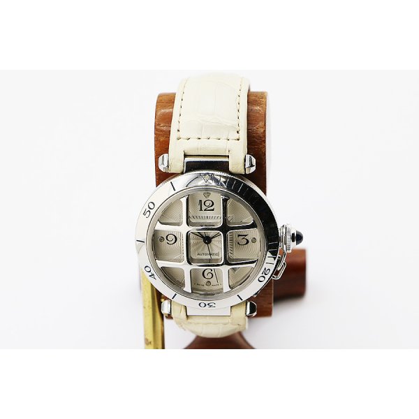 カルティエ　パシャ３８　コンベックスグリッド　Ｗ３１０５９Ｈ３　銀文字盤　革ベルト