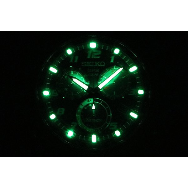 セイコー　アストロン ＳＢＸＢ０３７ 黒文字盤 ジウジアロー２１０５年限定　ライト暗闇