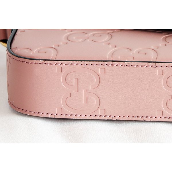 グッチ　GGスーパーミニ ショルダーバック 772794 525040 ピンク　底拡大