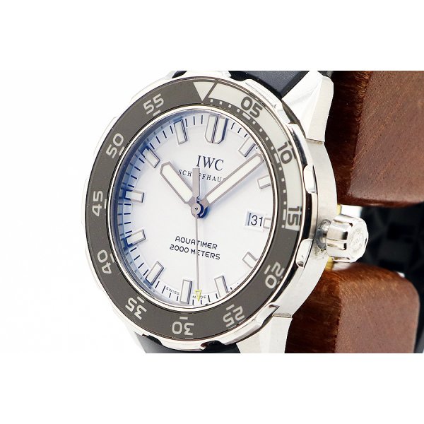 ＩＷＣ　アクアタイマー２０００　ＩＷ３５６８０６　白文字盤　サイド拡大
