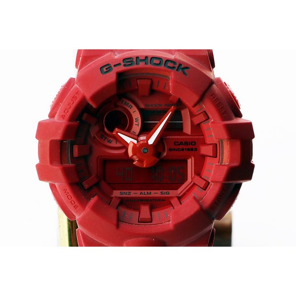 カシオ　Ｇショック　ＧＡ－７３５Ｃ－４ＡＪＲ　レッドアウト　３５周年限定　表面拡大