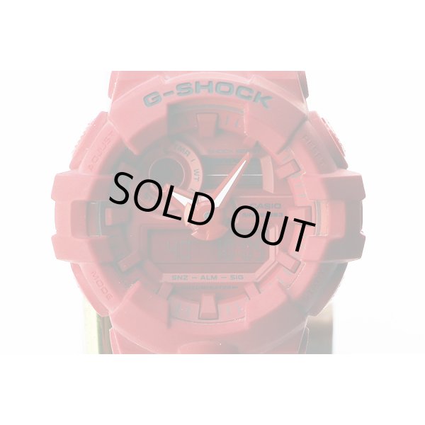 カシオ　Ｇショック　ＧＡ－７３５Ｃ－４ＡＪＲ　レッドアウト　３５周年限定　表面拡大