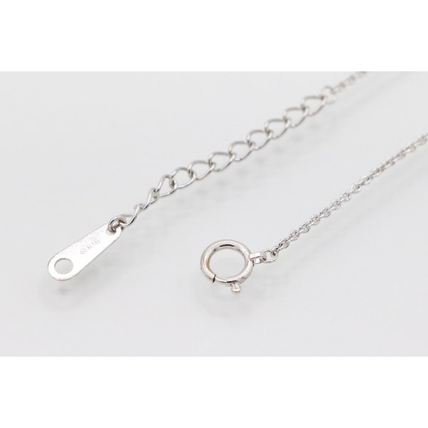 ミキモト　K18WG ダイアイリペンダントネックレス 0.28ct　留め具外したイメージ