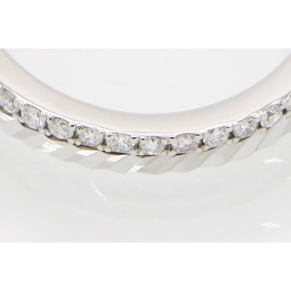 PT950 ダイアイリリング 0.15ct 3.00g　拡大